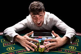 Tangkapan layar aplikasi slot gacorr menampilkan layar login dan navigasi utama